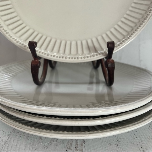 Stoneware Debossed Dinner Plates from Hearth & Hand with Magnolia - Set of 4 NIB - Picture 3 of 5